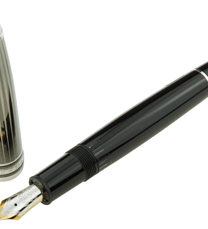 Montblanc Meisterstück Solitaire Doué Black & White Füller No.146 LeGrand