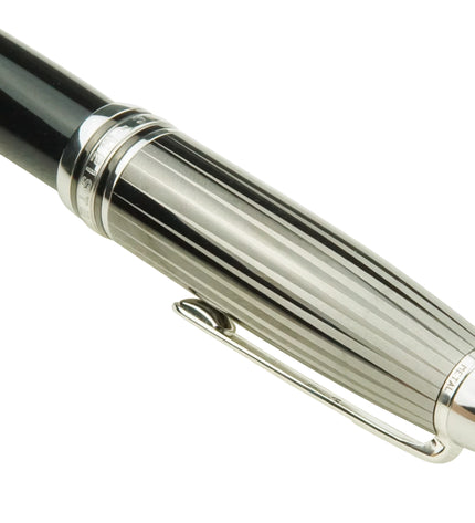 Montblanc Meisterstück Solitaire Doué Black & White Füller No.146 LeGrand