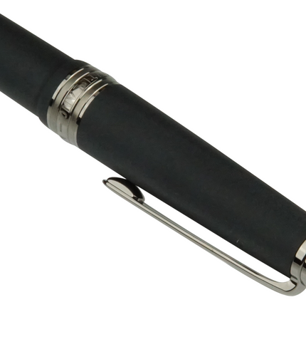 Montblanc Meisterstück Ultra Black Füller No.145 Classique