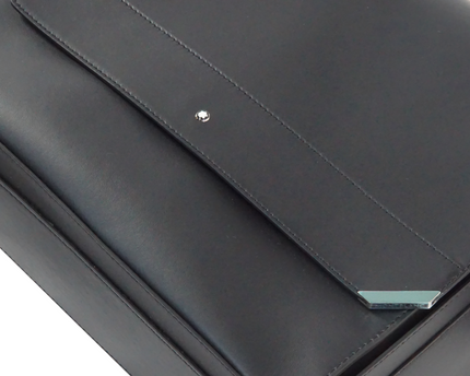 Montblanc Urban Spirit Messenger Bag Medium Schwarz - meisterstück-shop.de