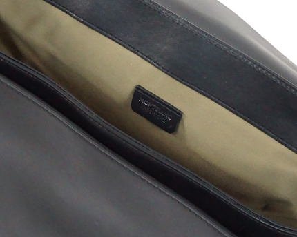 Montblanc Urban Spirit Messenger Bag Medium Schwarz - meisterstück-shop.de