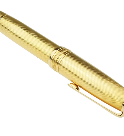 Montblanc Meisterstück Solitaire Gold Plated Füller No.146 LeGrand