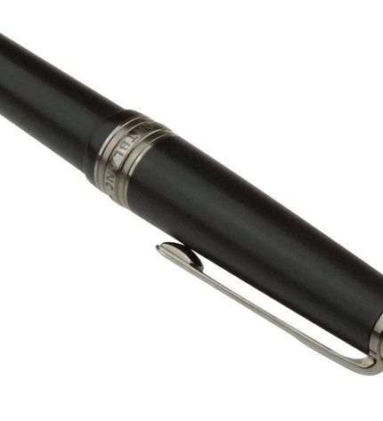 Montblanc Meisterstück Ultra Black Kugelschreiber Midsize