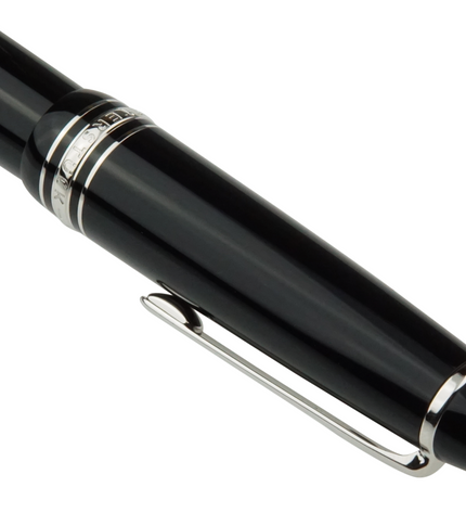 Montblanc Meisterstück Füller No.147 ,,Traveller'' LeGrand Platinum Coated