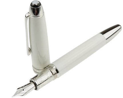 Montblanc Meisterstück Solitaire Tribute to the Mont Blanc Füller No.146 LeGrand