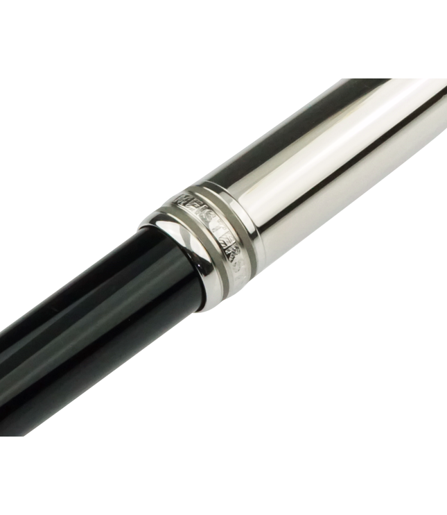 Montblanc Meisterstück Solitaire Doué Steel Füller No.144 Classique