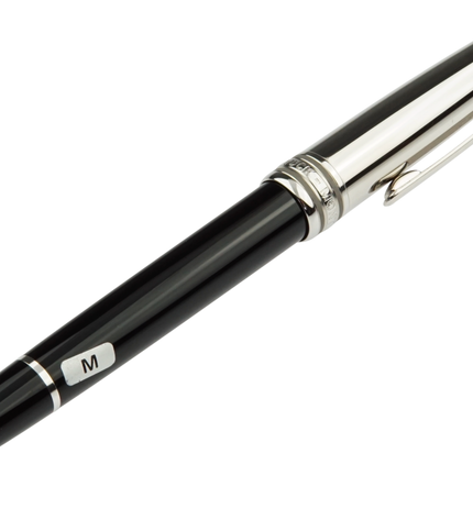 Montblanc Meisterstück Solitaire Doué Steel Füller No.144 Classique