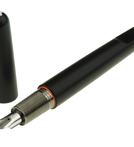Montblanc M Marc Newson Ultra Black Füller