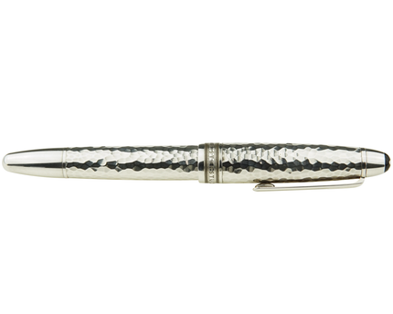 Montblanc Meisterstück Solitaire Martelé Füller No.146 LeGrand - meisterstück-shop.de