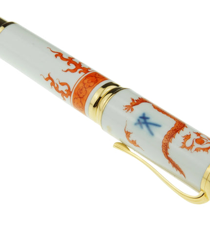 Montblanc Year of the Golden Dragon 2000 Limited Edition 888 Füller