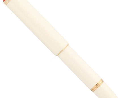Montblanc Heritage Collection Rouge & Noir Baby Ivory Coloured Lacquer Füller
