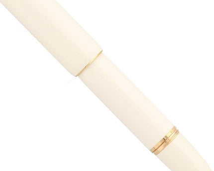 Montblanc Heritage Collection Rouge & Noir Baby Ivory Coloured Lacquer Füller