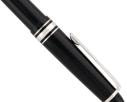 Montblanc Meisterstück Füller No.145 Classique Platinum Coated