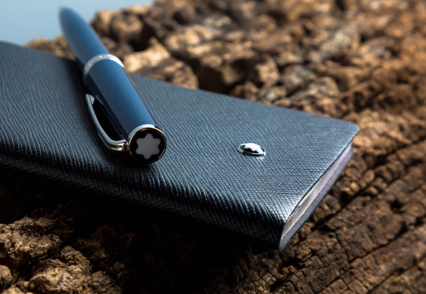 Montblanc Übergangsmodell auf einem Montblanc Organizer Notizblock